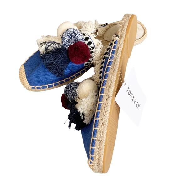Tonivis Soludos Blue CanvasTassle Pom Pom Closed Toe Mule Flats NWT Size 7 - Picture 3 of 6